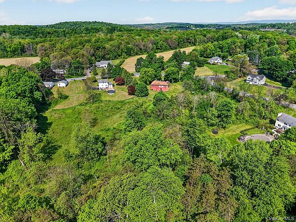 5th image of Moore's Hill Road