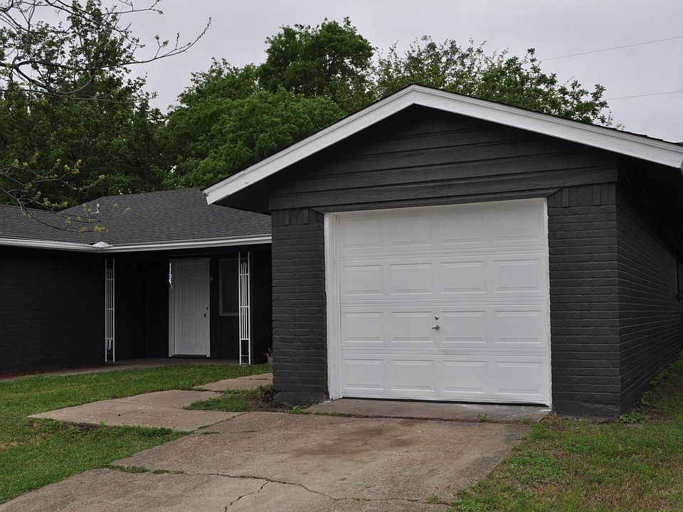 1st image of 1105 Ann Dr #B