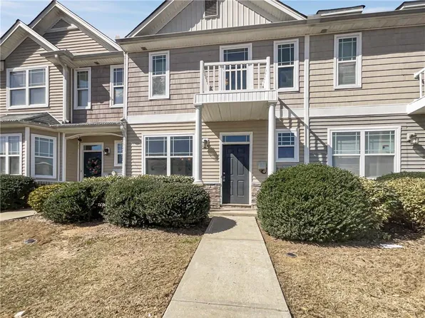 6303 Ellenwood Dr, Rex, GA 30273