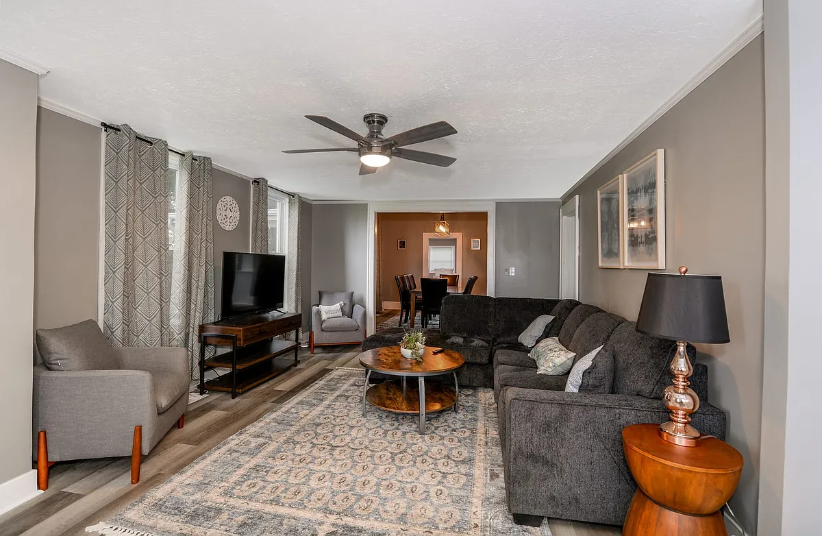 Comfy - 1410 3rd St