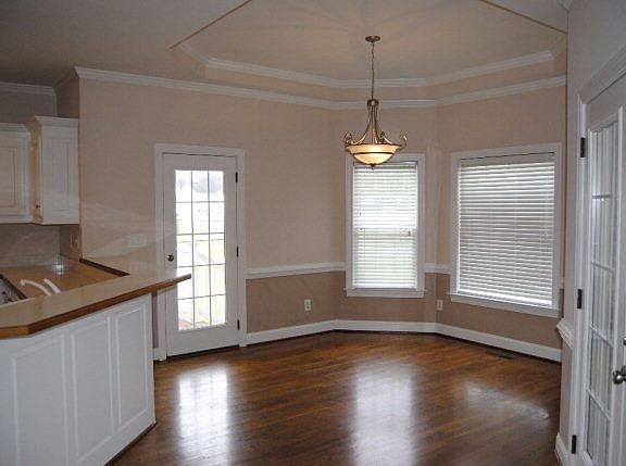 4th image of 207 Maddux Dr