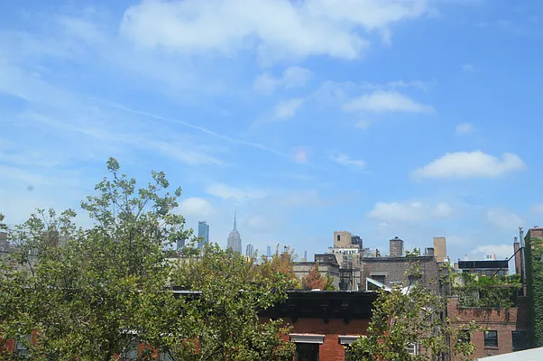 Rented by OvCo Realty | media 21