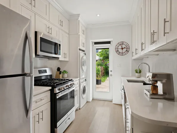 629 45th Street image 6 of 14