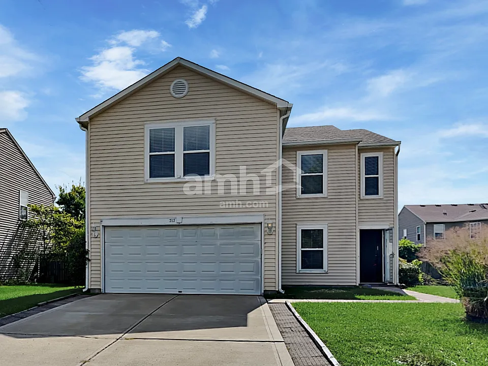 717 Hickory Pine Dr