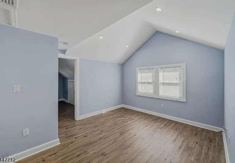 161 Broughton Ave #2 — Photo 15