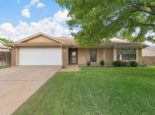 610 Angel Fire Dr, Hewitt, TX 76643