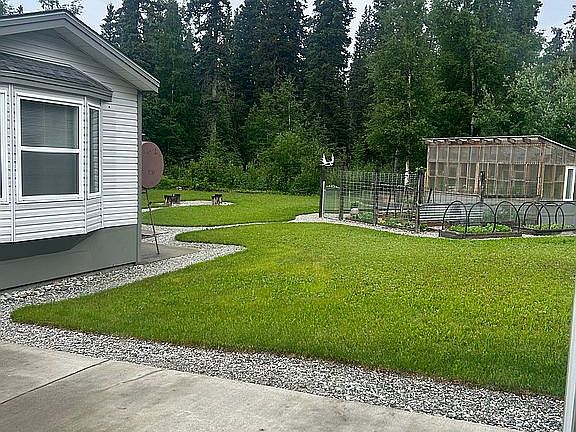 5th image of 4991 Terri Ln