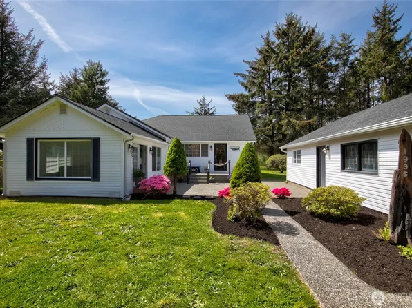 1935 State Route 105, Grayland, WA 98547