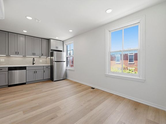 3rd image of 627 N 16th St #301