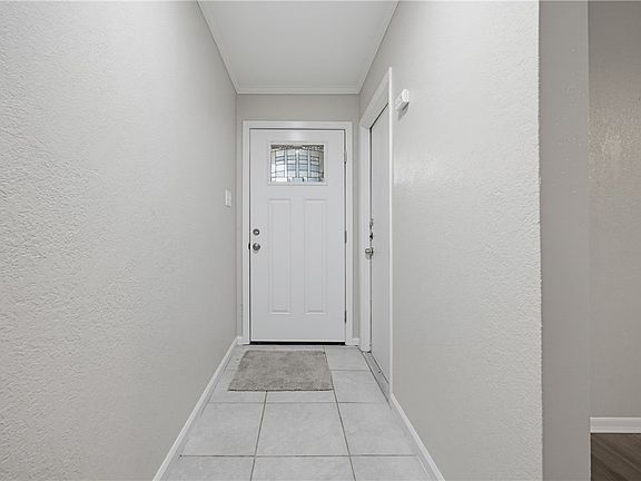 4th image of 749 Alhambra Dr