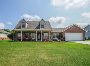 980 Mossy Grove Ln, Maryville, TN 37801