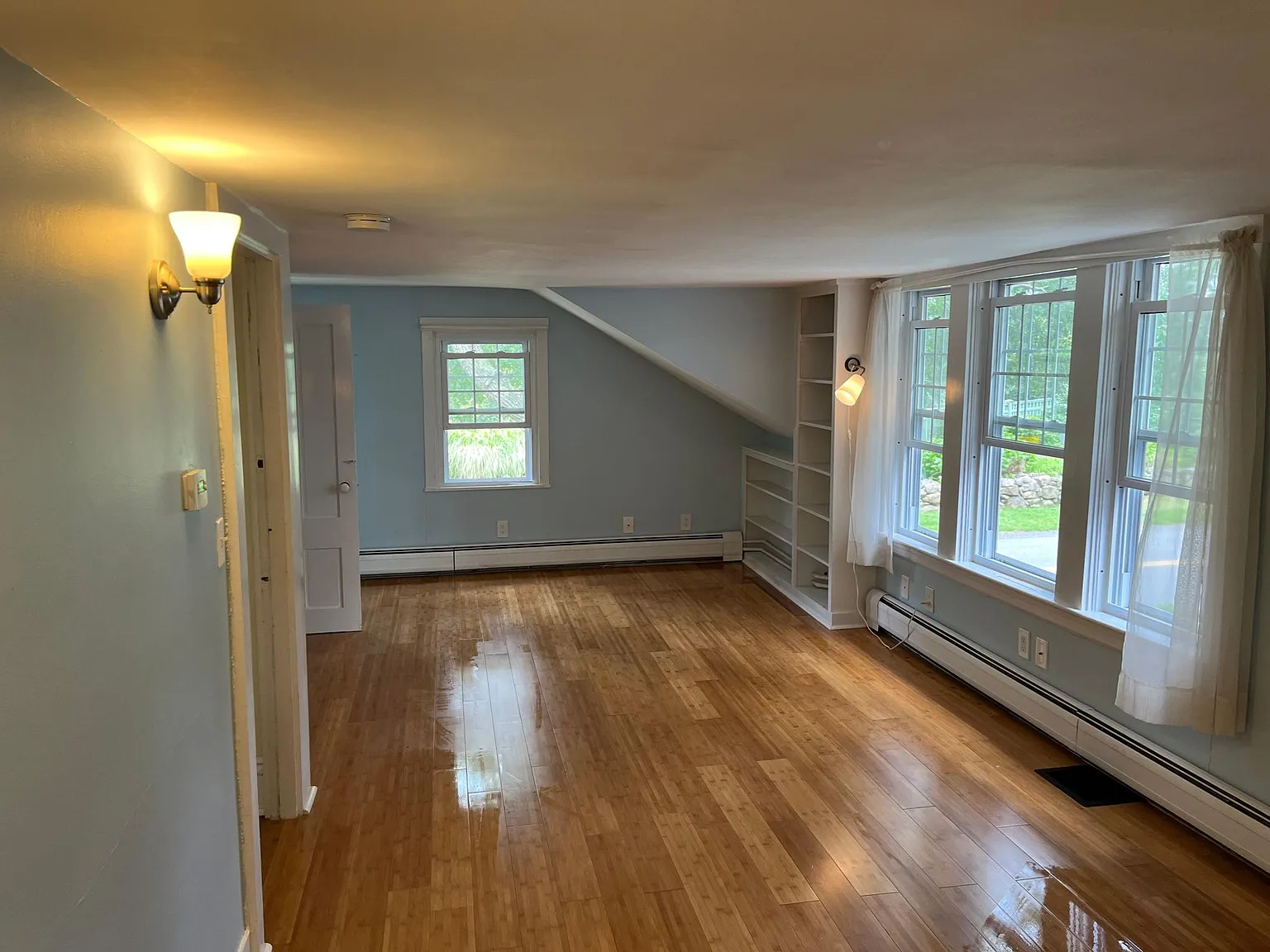 1 bed, $2,600 — Photo 2