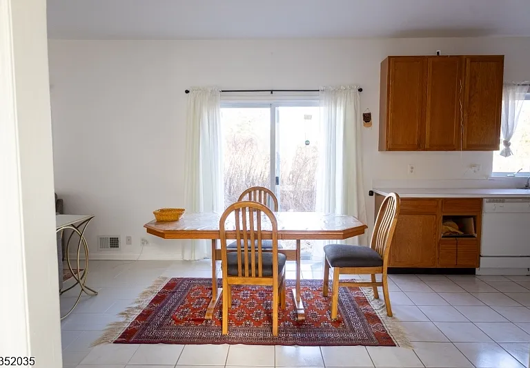 13 Cottage Way — Photo 11