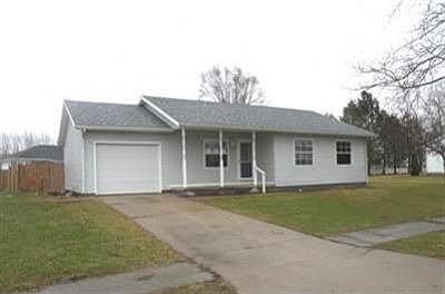 1st image of 956 Quail Dr
