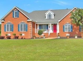 1454 Donavon Mill Ln, Powhatan, VA 23139