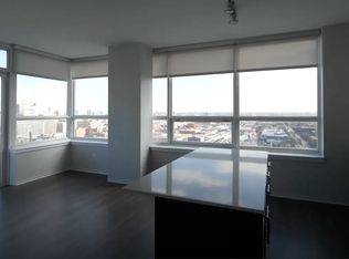 127 S Halsted St #2806, Chicago, IL 60661