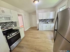 65 Lilac St, New Haven, CT