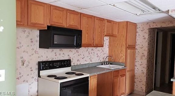 5th image of 135 Monmouth Ct #135
