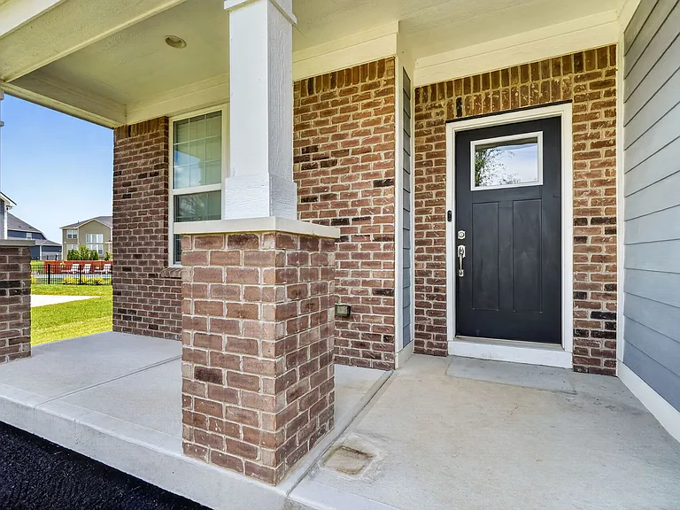 12987 Gilmour Dr — Photo 3