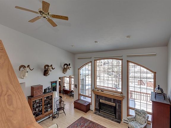 3rd image of 141 McGee Dr