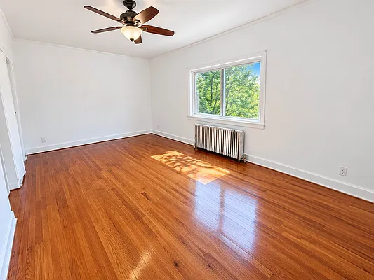 Bedroom, photo 2