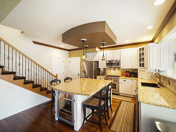 5th image of 2690 Southwind Dr