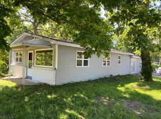 2933 E Bennett St, Springfield, MO 65804