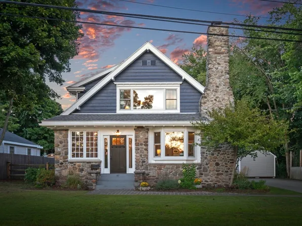 67 Pond St, Georgetown, MA 01833