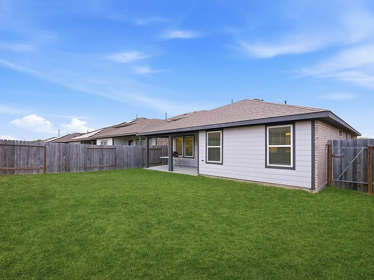 19035 Denstone Cliff Way — Photo 27
