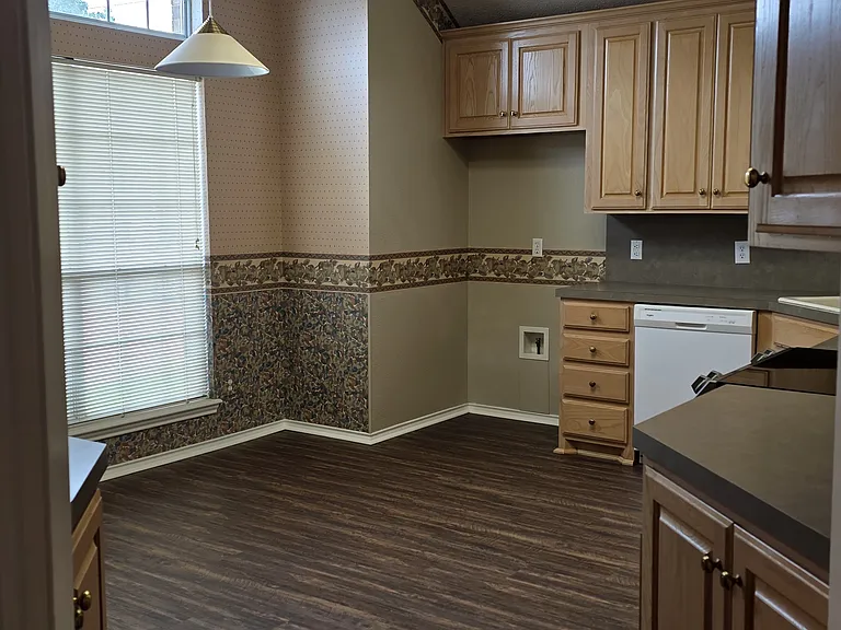 KITCHEN ENTRY