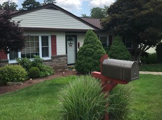 6 Beehaven Dr, Wheeling, WV 26003