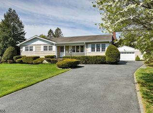 35 Payson Rd, Pequannock Twp., NJ 07440