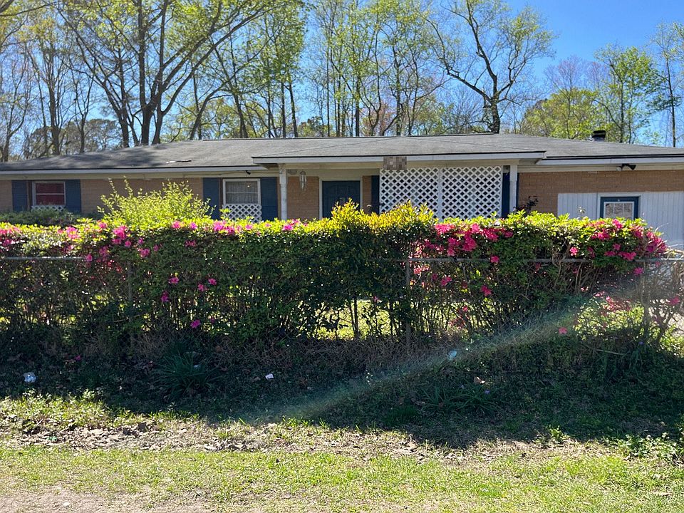 2nd image of 202 Eagle Dr