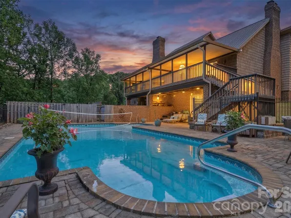 105 Winchester Dr, Shelby, NC 28152