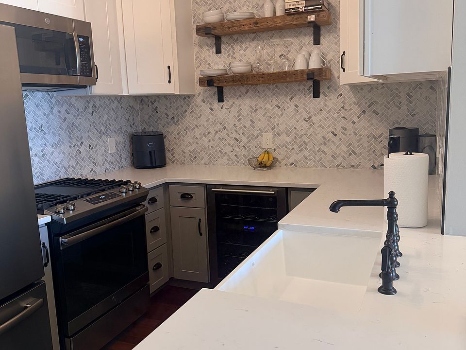1st image of 1000 New Jersey Ave SE APT 1210