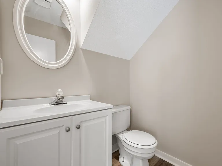 101 Walden Dr — Photo 16