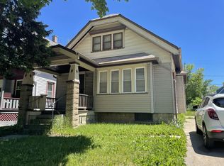 3212 N 30th St, Milwaukee, WI 53216