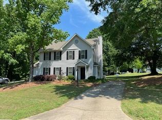 815 Selwyn Place Rd APT B, Charlotte, NC 28209