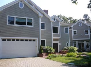 36 Sunhill Ln #0, Newton Center, MA 02459