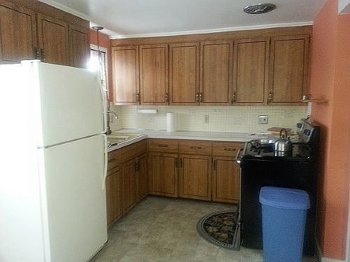 5th image of 319 Ashford Ave