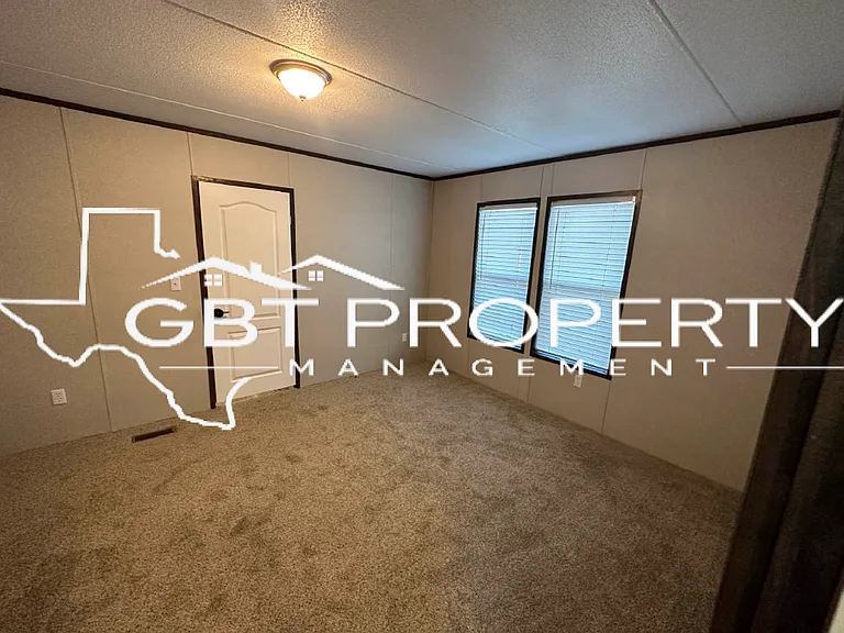 6227 N Oklahoma Trl — Photo 8