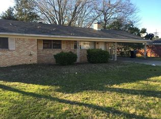 1221 Columbia Dr, Longview, TX 75601