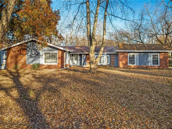 1108 Fir St, Eudora, KS 66025