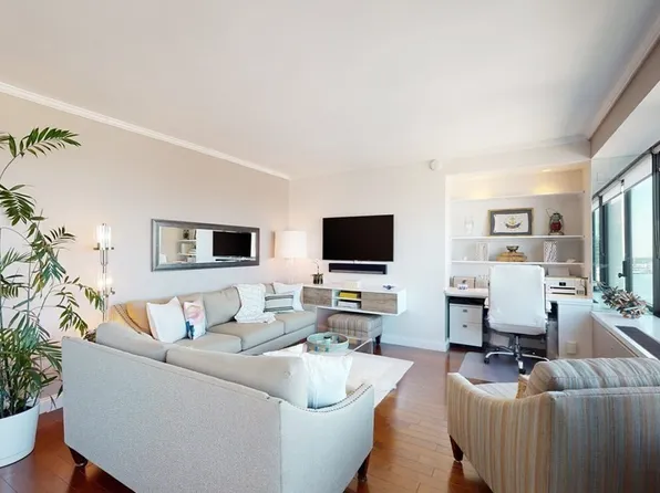 85 E India Row APT 19H, Boston, MA 02110