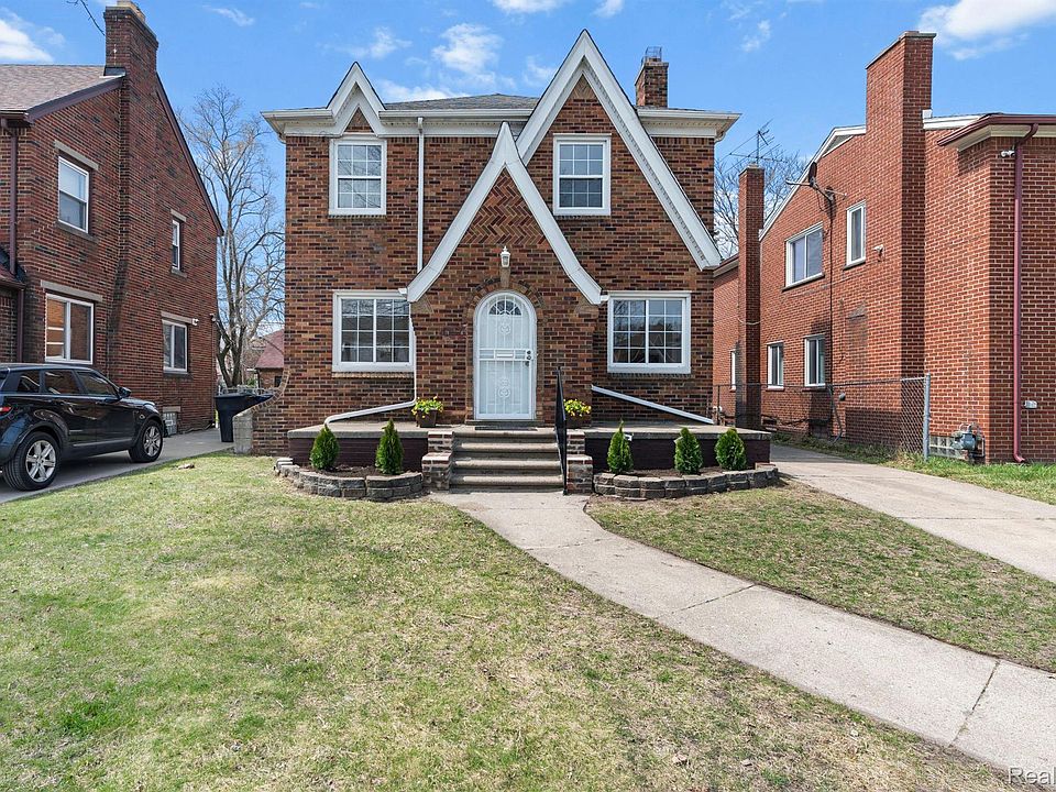 1st image of 16829 Mark Twain St