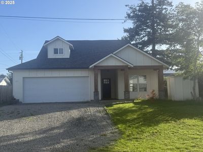 557 11th St, Port Orford, OR, 97465