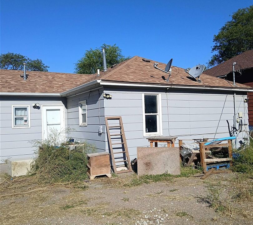 1st image of 1920 6th St