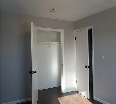 4th image of 4032 Lawn Ave