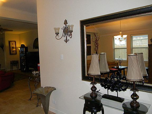 4th image of 28007 Everett Knolls Dr