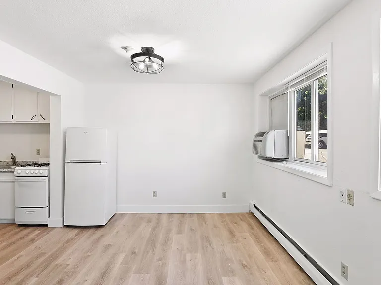 2800 Colfax — Photo 10